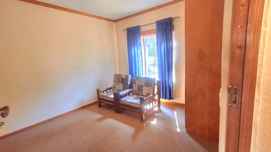 4 Bedroom Property for Sale in Boschenvaal River Front Lodges Free State